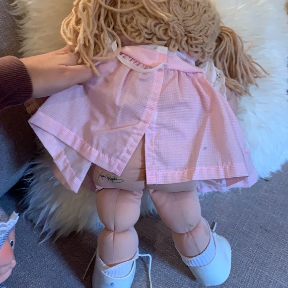 Cabbage patch doll - Picture 3 of 3